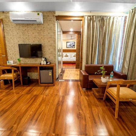 Hotel Divine Lakshmi Ganga Rišikéš Exteriér fotografie