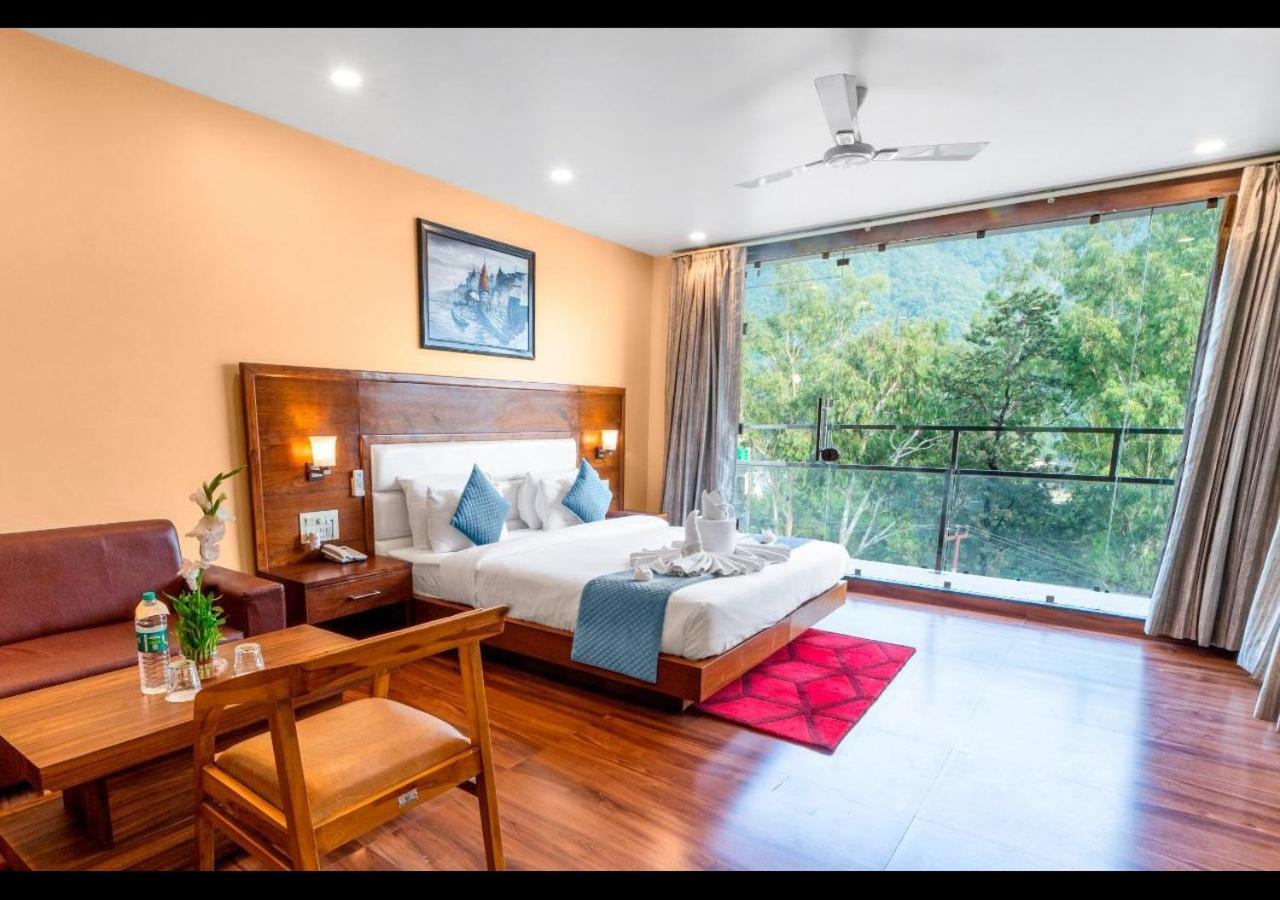 Hotel Divine Lakshmi Ganga Rišikéš Exteriér fotografie